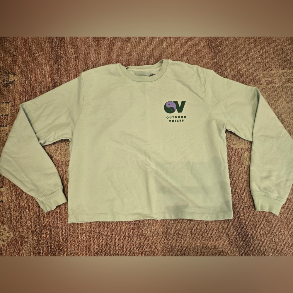 Cloud knit Outdoor voices long sleeve tee shirt in mint green and purple med